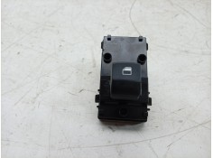 MANDO ELEVALUNAS TRASERO DERECHO 40B5221500 