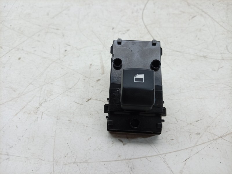 Recambio de mando elevalunas trasero derecho para kia ceed (cd) 1.0 t-gdi referencia OEM IAM  40B5221500 