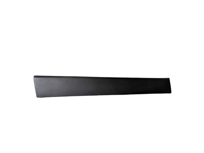 Recambio de moldura para renault trafic combi referencia OEM IAM  828212211R 107180292E/5626731/FT9001454