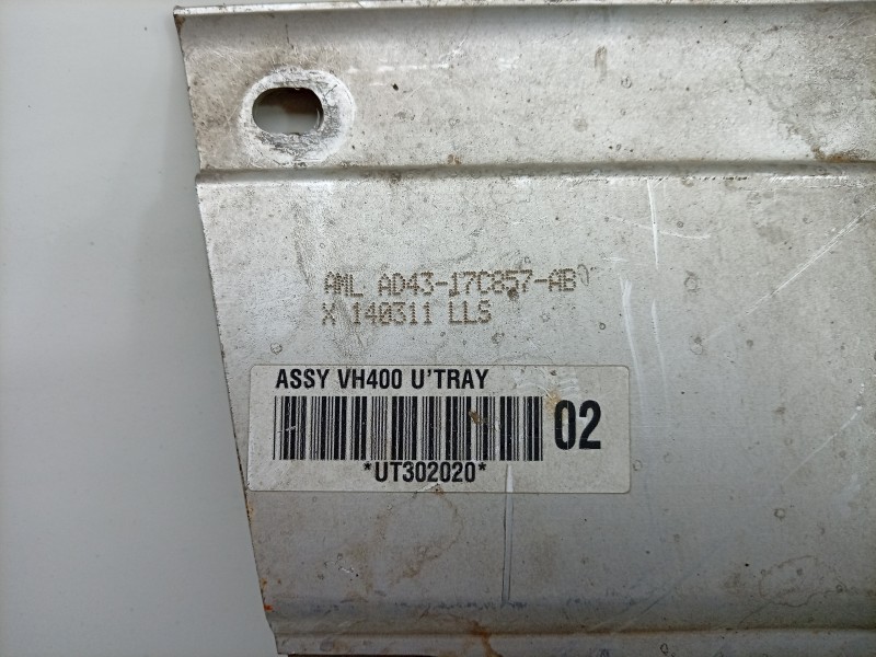 Recambio de refuerzo paragolpes trasero para aston martin rapide 5.9 v12 cat referencia OEM IAM  AD4317C857AB 