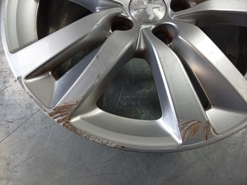 Recambio de llanta para peugeot 308 ii (lb_, lp_, lw_, lh_, l3_) 1.5 bluehdi 130 referencia OEM IAM  96779895TW 