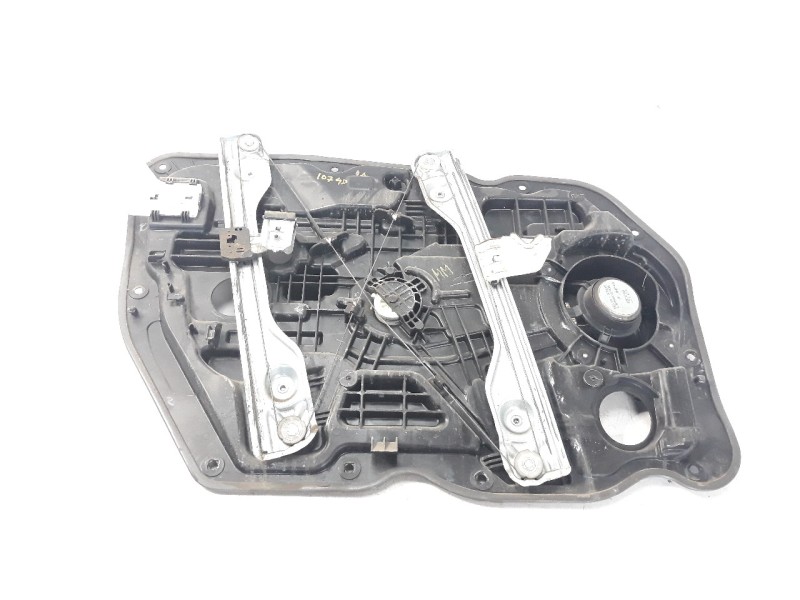 Recambio de elevalunas delantero derecho para kia cee´d 1.4 crdi cat referencia OEM IAM 82840A2110  