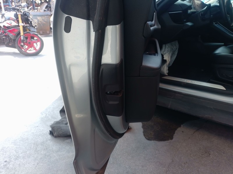 Recambio de cerradura puerta delantera izquierda para porsche taycan (y1a) 4s referencia OEM IAM   