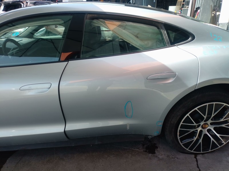 Recambio de puerta trasera izquierda para porsche taycan (y1a) 4s referencia OEM IAM   