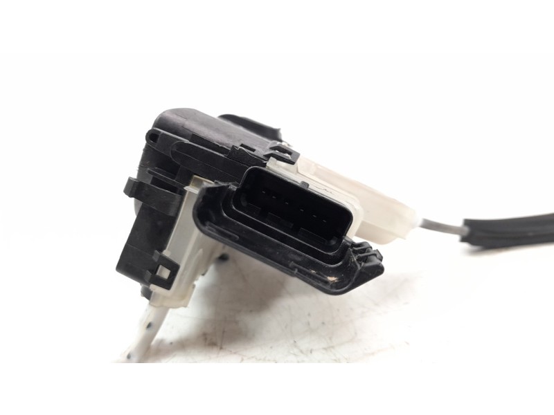 Recambio de cerradura puerta trasera izquierda para opel corsa f 1.2 referencia OEM IAM 9844413080  