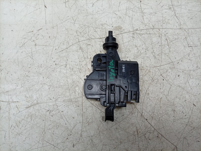 Recambio de motor apertura trampilla para toyota c-hr (_x1_) 2.0 hybrid (maxh10) referencia OEM IAM  77030F4050 