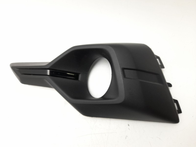 Recambio de rejilla paragolpes izquierda para dacia sandero iii 1.0 tce 90 eco-g referencia OEM IAM  261A39803R 
