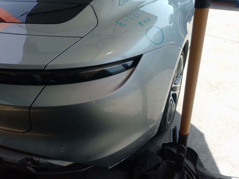 Recambio de paragolpes trasero para porsche taycan (y1a) 4s referencia OEM IAM   