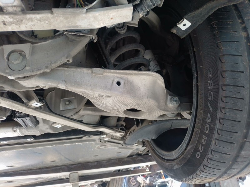 Recambio de brazo suspension inferior trasero derecho para porsche taycan (y1a) 4s referencia OEM IAM   
