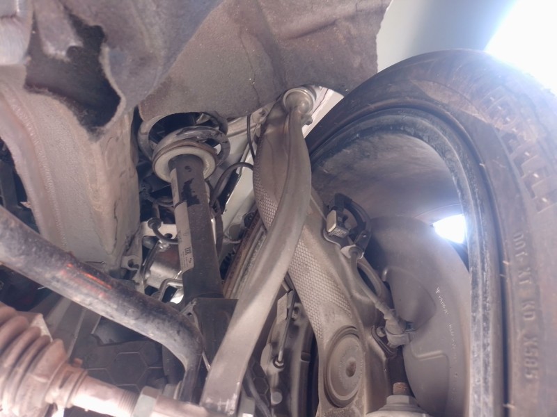 Recambio de brazo suspension superior delantero derecho para porsche taycan (y1a) 4s referencia OEM IAM   