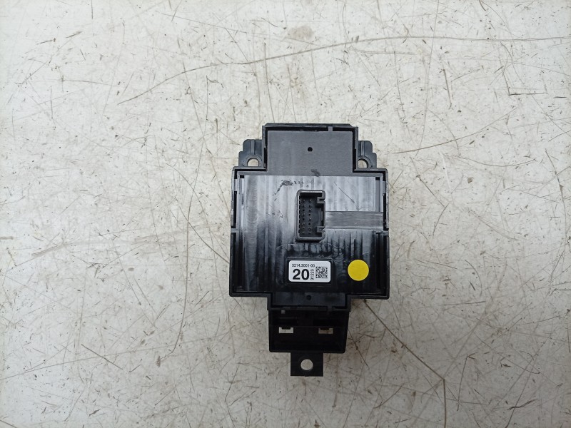 Recambio de mando multifuncion para toyota c-hr (_x1_) 2.0 hybrid (maxh10) referencia OEM IAM  3214300100 