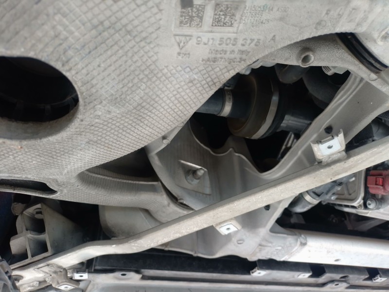 Recambio de transmision trasera izquierda para porsche taycan (y1a) 4s referencia OEM IAM   