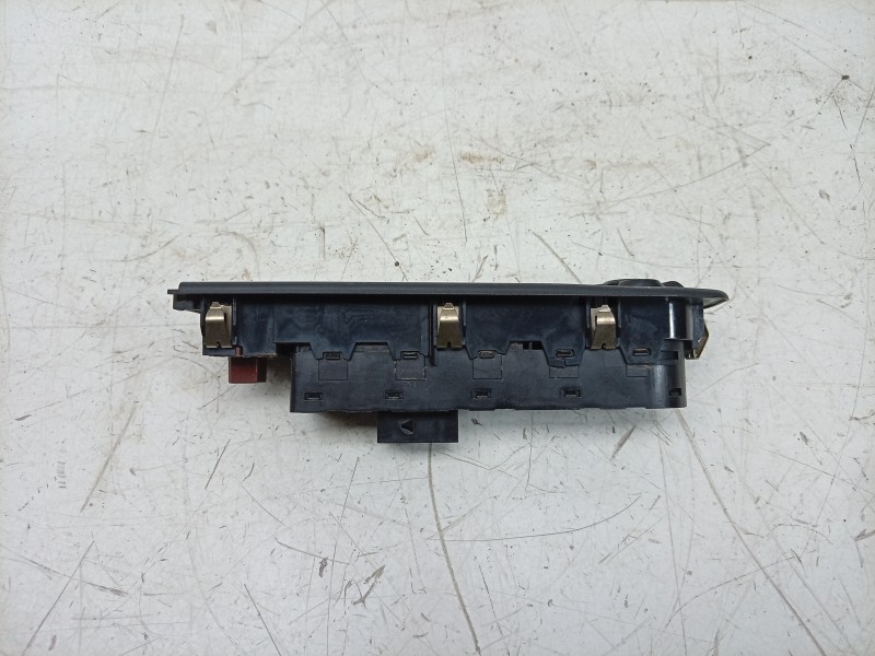 Recambio de mando elevalunas delantero izquierdo para jeep renegade suv (bu, b1, bv) 1.6 crd referencia OEM IAM 5VH83LXHAA 73564