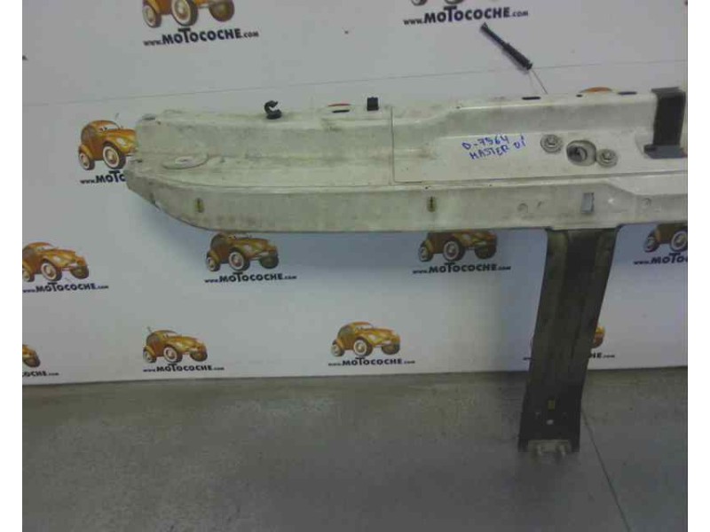 Recambio de travesaño superior para renault master bus referencia OEM IAM 7751690121 109193370 7564