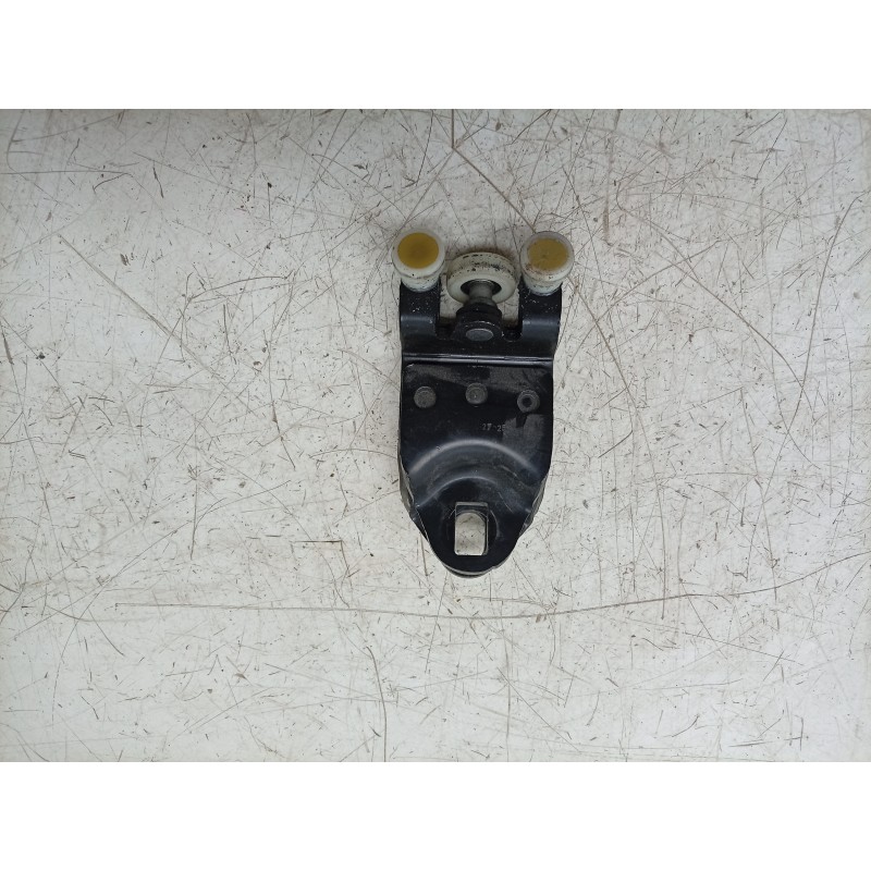 Recambio de soporte / guia puerta corredera para ford transit v363 furgoneta (fcd, fdd) 2.0 ecoblue 4x4 referencia OEM IAM  RK31