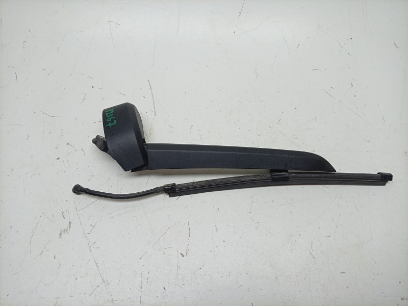 Recambio de brazo limpia trasero para volvo v60 ii cross country (227) d4 awd referencia OEM IAM  31693005 