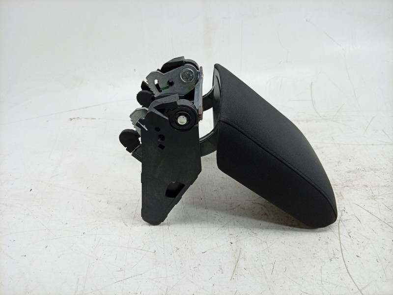 Recambio de apoyabrazos central para volkswagen t-roc (a11, d11) 1.5 tsi referencia OEM IAM  2GA864207DKB 
