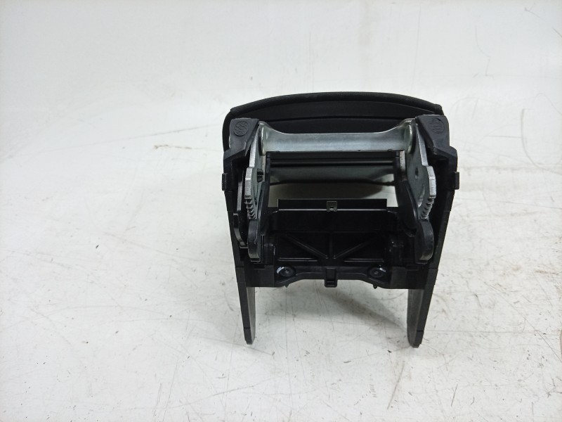 Recambio de apoyabrazos central para volkswagen t-roc (a11, d11) 1.5 tsi referencia OEM IAM  2GA864207DKB 