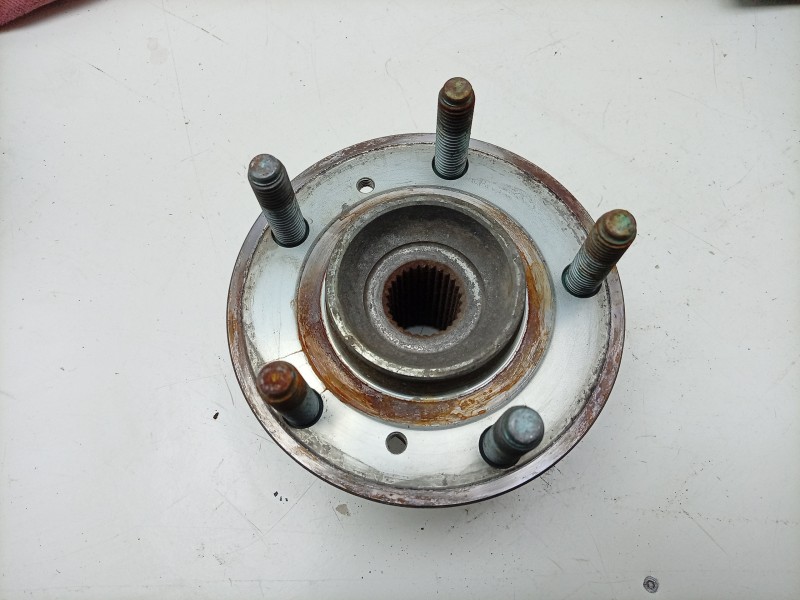 Recambio de buje delantero izquierdo para aston martin rapide 5.9 v12 cat referencia OEM IAM  AD432B663AA 
