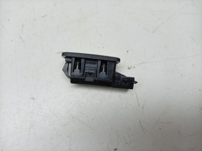 Recambio de luz interior para volvo v60 ii cross country (227) d4 awd referencia OEM IAM  31663793 