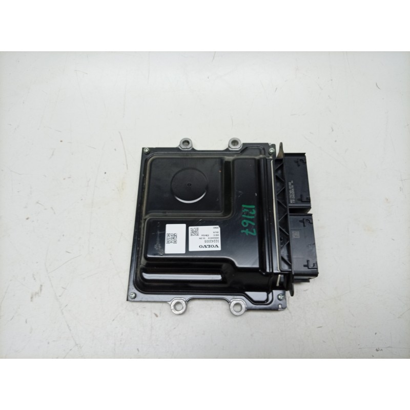 Recambio de centralita motor uce para volvo v60 ii cross country (227) d4 awd referencia OEM IAM  32242005 