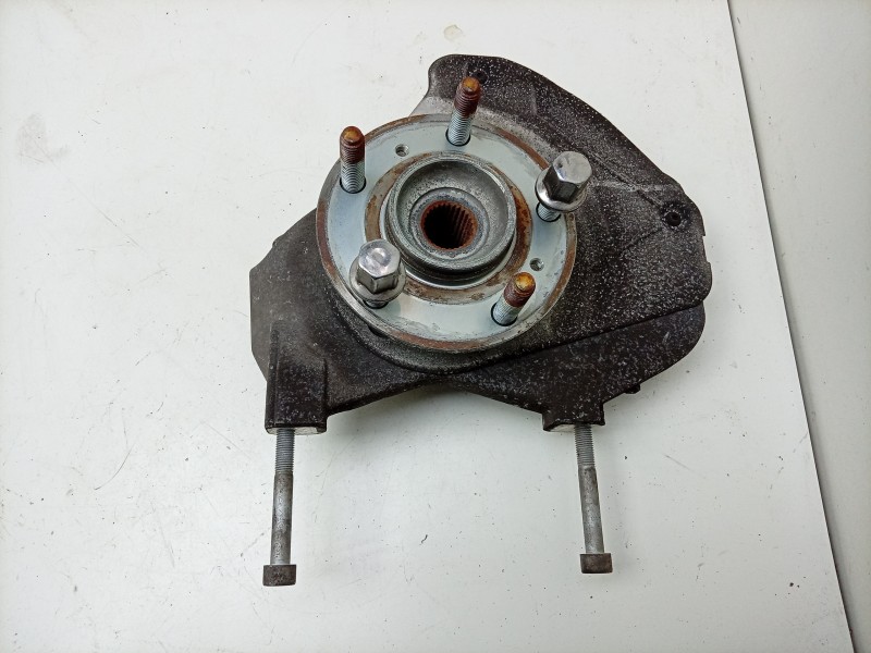 Recambio de mangueta delantera derecha para aston martin rapide 5.9 v12 cat referencia OEM IAM  FD433K186AA 