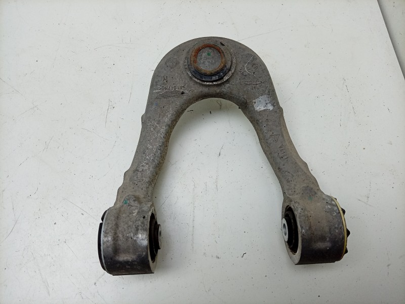 Recambio de brazo suspension superior delantero derecho para aston martin rapide 5.9 v12 cat referencia OEM IAM  DD433084AB 