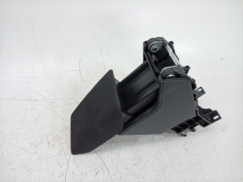 Recambio de apoyabrazos central para volkswagen polo vi (aw1, bz1, ae1) 1.0 tsi referencia OEM IAM  6F0864207AD 