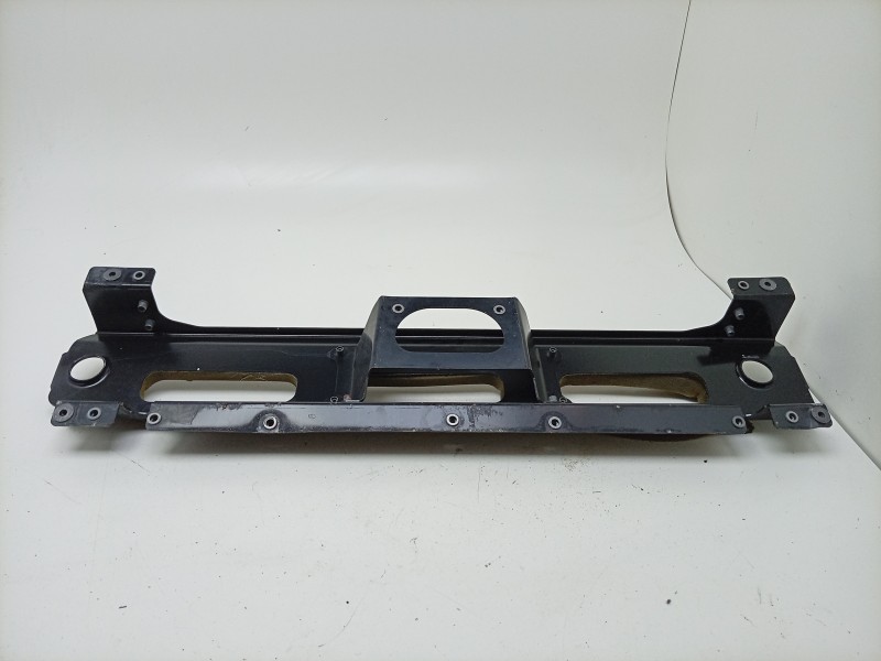 Recambio de soporte radiador para aston martin rapide 5.9 v12 cat referencia OEM IAM   