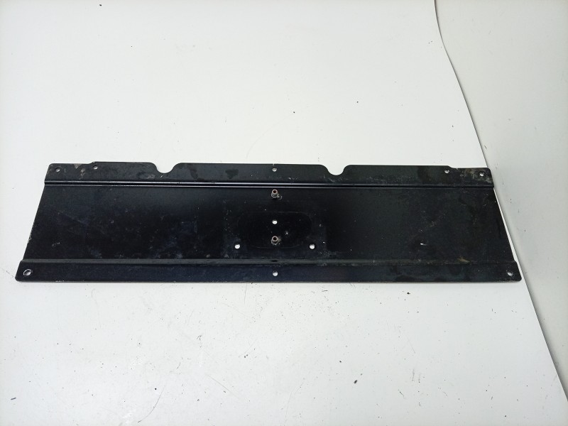 Recambio de soporte radiador para aston martin rapide 5.9 v12 cat referencia OEM IAM  HY532943751AB 
