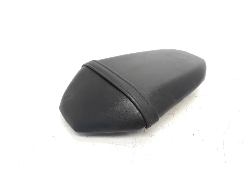 Recambio de asiento para honda cb 650r referencia OEM IAM 77300MKYD51ZA  