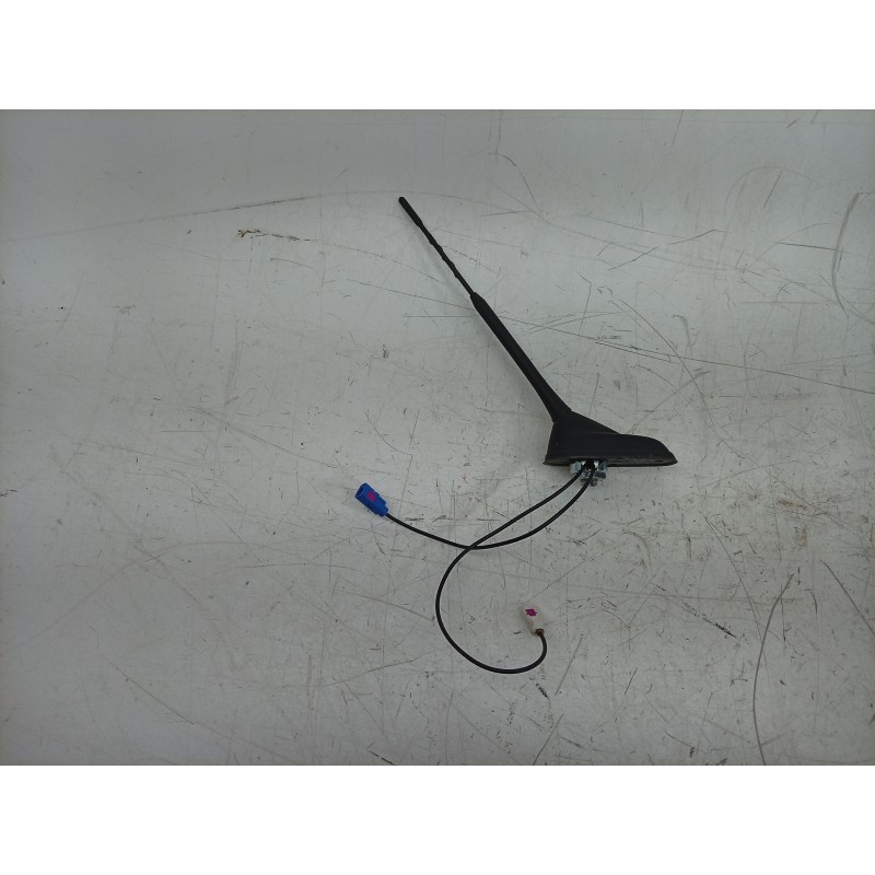 Recambio de antena para peugeot 308 ii (lb_, lp_, lw_, lh_, l3_) 1.6 gti (l35gnh) referencia OEM IAM  9819667880 