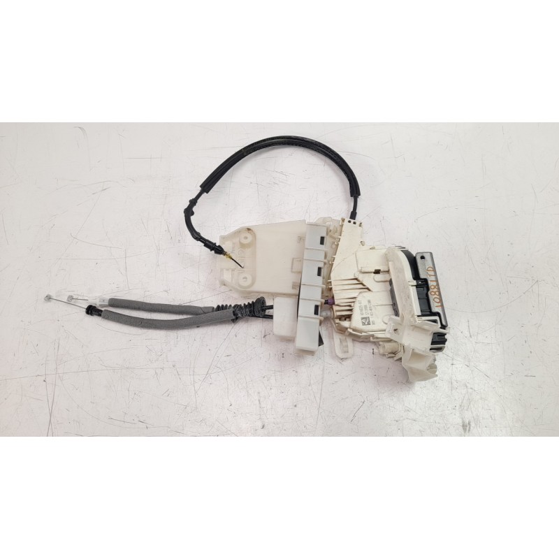 Recambio de cerradura puerta trasera derecha para jeep renegade 1.0 t-gdi cat referencia OEM IAM 52139906  