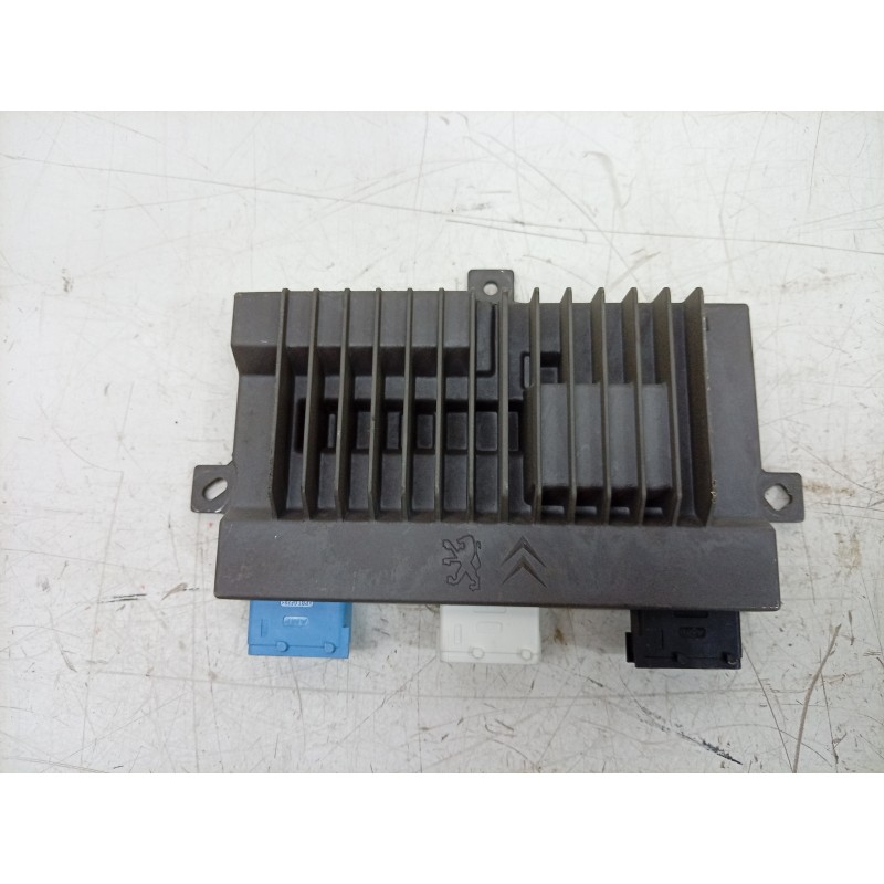 Recambio de amplificador de sonido para peugeot 308 ii (lb_, lp_, lw_, lh_, l3_) 1.6 gti (l35gnh) referencia OEM IAM  9825899680