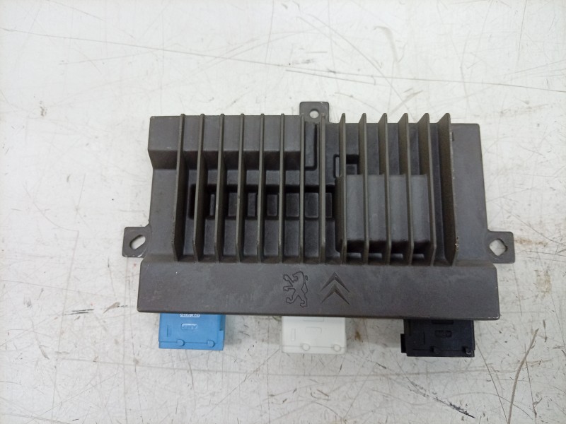 Recambio de amplificador de sonido para peugeot 308 ii (lb_, lp_, lw_, lh_, l3_) 1.6 gti (l35gnh) referencia OEM IAM  9825899680
