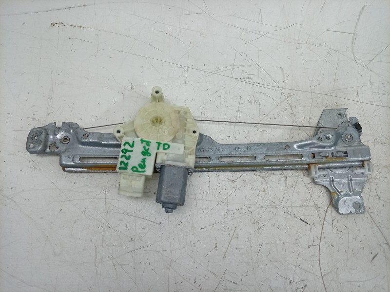 Recambio de elevalunas trasero derecho para peugeot 308 ii (lb_, lp_, lw_, lh_, l3_) 1.6 gti (l35gnh) referencia OEM IAM  982608