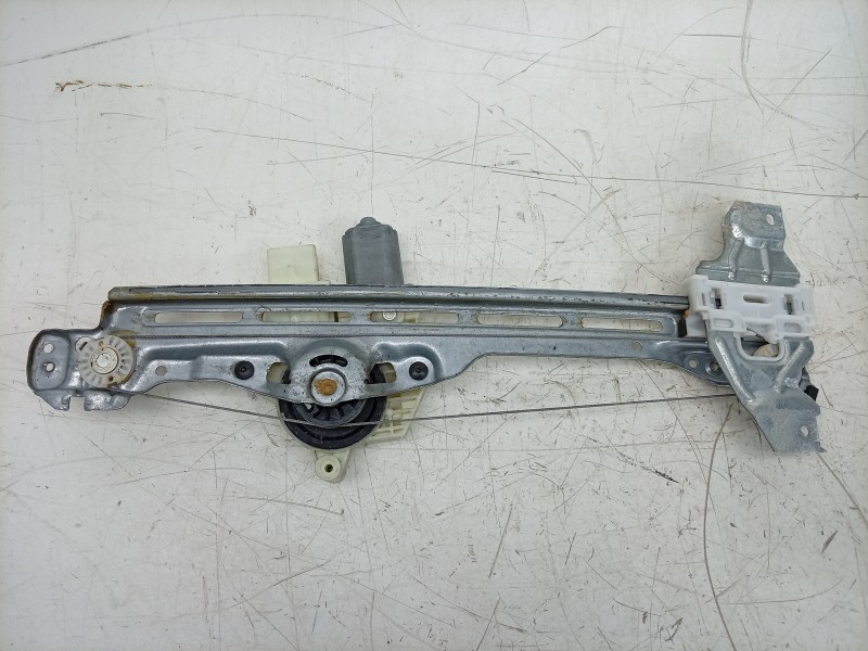 Recambio de elevalunas trasero derecho para peugeot 308 ii (lb_, lp_, lw_, lh_, l3_) 1.6 gti (l35gnh) referencia OEM IAM  982608