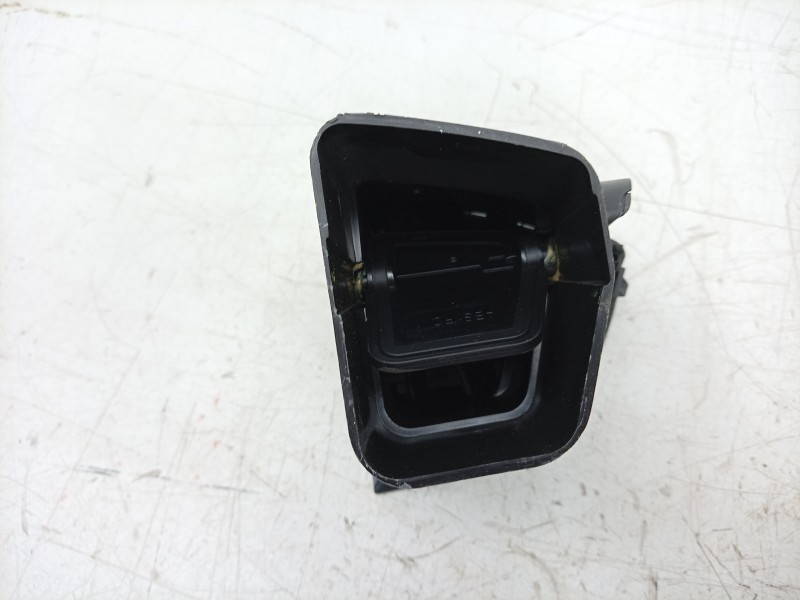 Recambio de rejilla aireadora para peugeot 308 ii (lb_, lp_, lw_, lh_, l3_) 1.6 gti (l35gnh) referencia OEM IAM  1304148XZD 