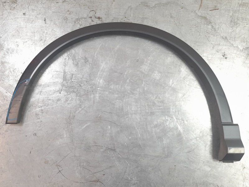 Recambio de aletin delantero izquierdo para audi q3 sportback (f3n) 35 tdi referencia OEM IAM  83A853717C 