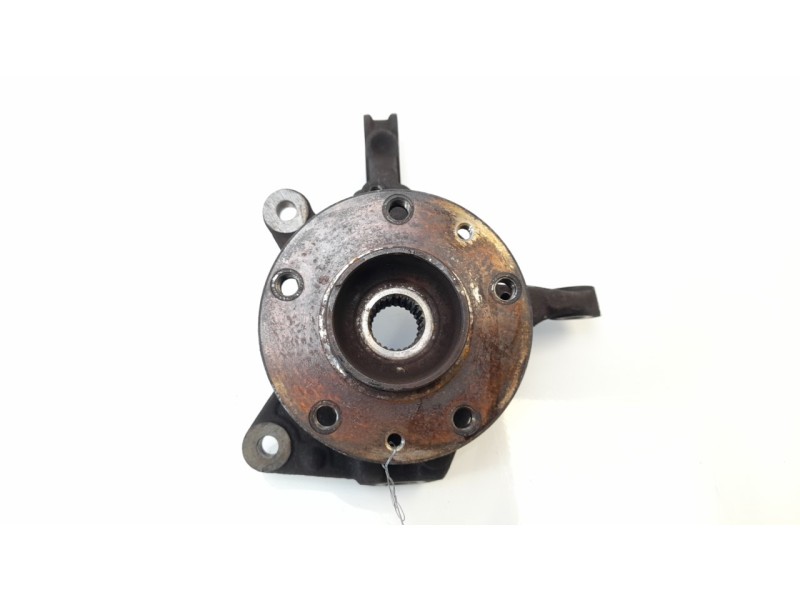 Recambio de mangueta delantera izquierda para dacia duster laureate 4x2 referencia OEM IAM   