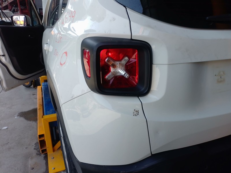 Recambio de piloto trasero izquierdo para jeep renegade suv (bu, b1, bv) 1.6 crd referencia OEM IAM   
