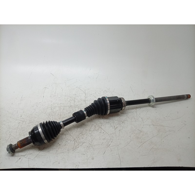 Recambio de transmision delantera derecha para land rover range rover evoque (l551) 2.0 d165 referencia OEM IAM  LR061603 