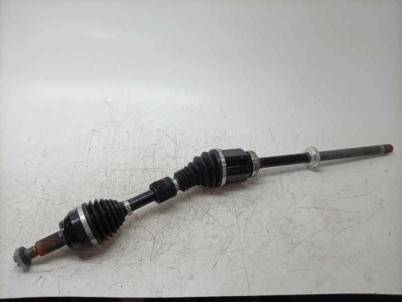 Recambio de transmision delantera derecha para land rover range rover evoque (l551) 2.0 d165 referencia OEM IAM  LR061603 