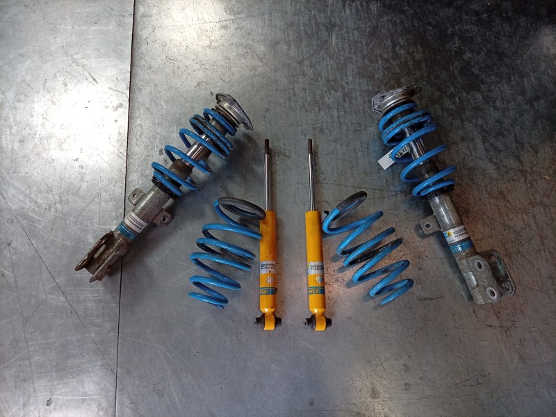 Recambio de juego amortiguadores delantero para peugeot 308 ii (lb_, lp_, lw_, lh_, l3_) 1.6 gti (l35gnh) referencia OEM IAM  B1