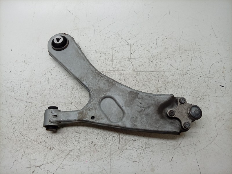 Recambio de brazo suspension inferior delantero derecho para ds ds 3 / ds 3 crossback (ur_, uc_, uj_) 1.5 bluehdi 100 referencia