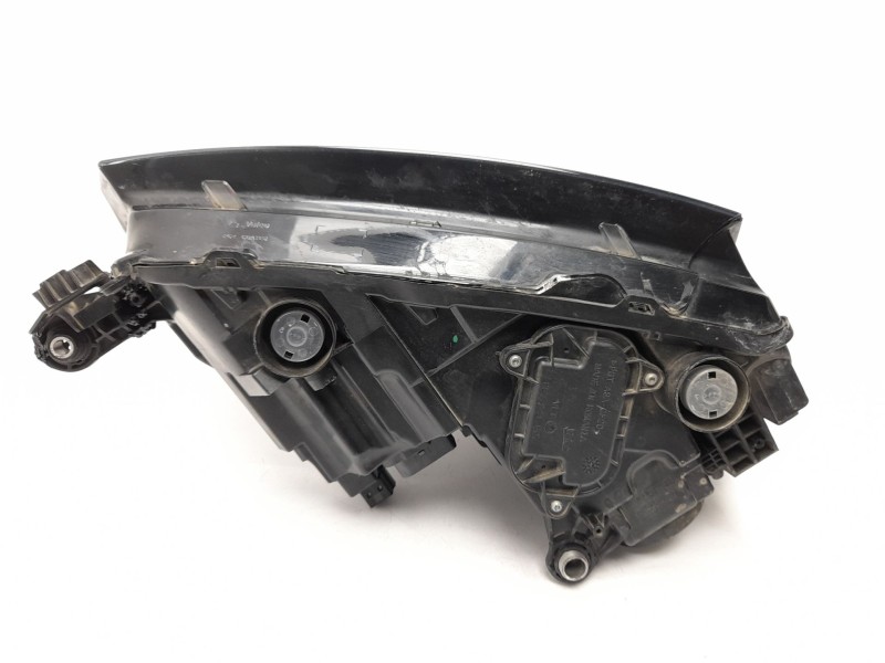 Recambio de faro izquierdo para skoda scala (nw1) 1.6 tdi referencia OEM IAM  657941017 