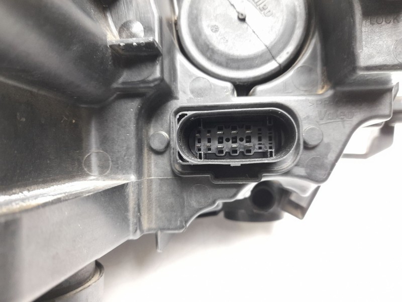 Recambio de faro izquierdo para skoda scala (nw1) 1.6 tdi referencia OEM IAM  657941017 
