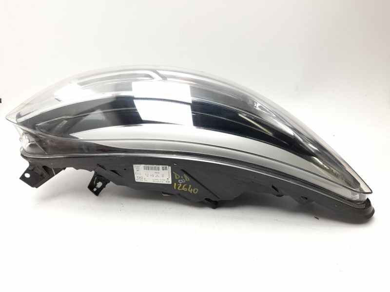 Recambio de faro derecho para renault captur i (j5_, h5_) 0.9 tce 90 referencia OEM IAM  260107244R 1101EX012977621/5750024