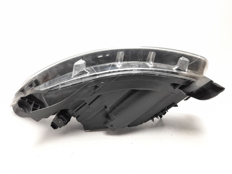 Recambio de faro derecho para renault captur i (j5_, h5_) 0.9 tce 90 referencia OEM IAM  260107244R 1101EX012977621/5750024