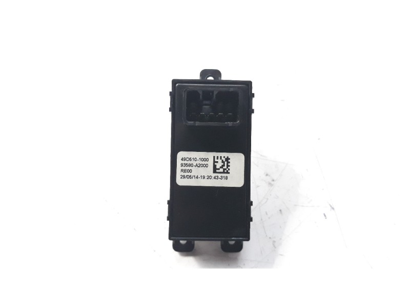 Recambio de mando elevalunas delantero derecho para kia cee´d 1.4 crdi cat referencia OEM IAM 93580A2000  